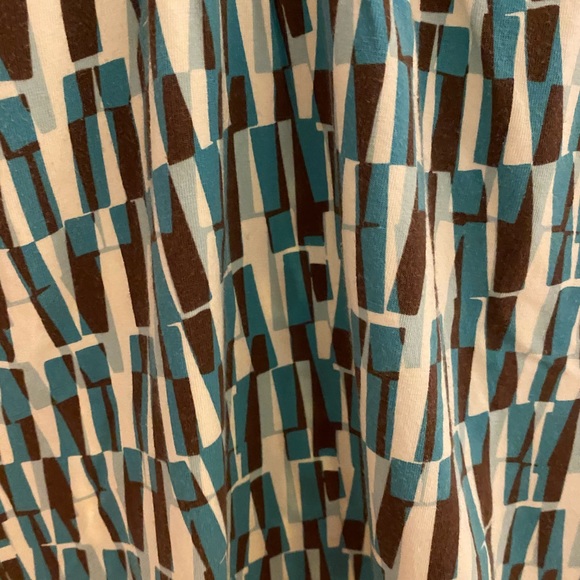 Patterned Short Sleeve Shirt - Picture 3 of 6